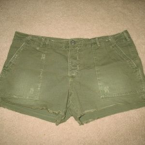 American Eagle Outfitters Shorts Olive Green 14 B3